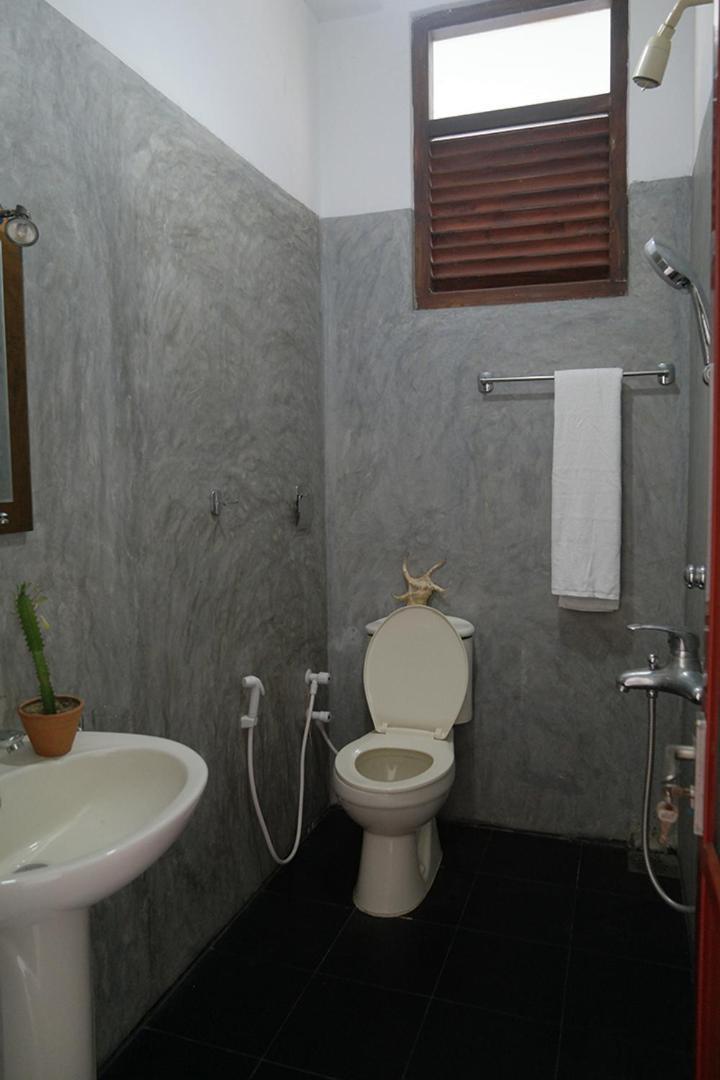 Pitaya Hotel Weligama Bagian luar foto